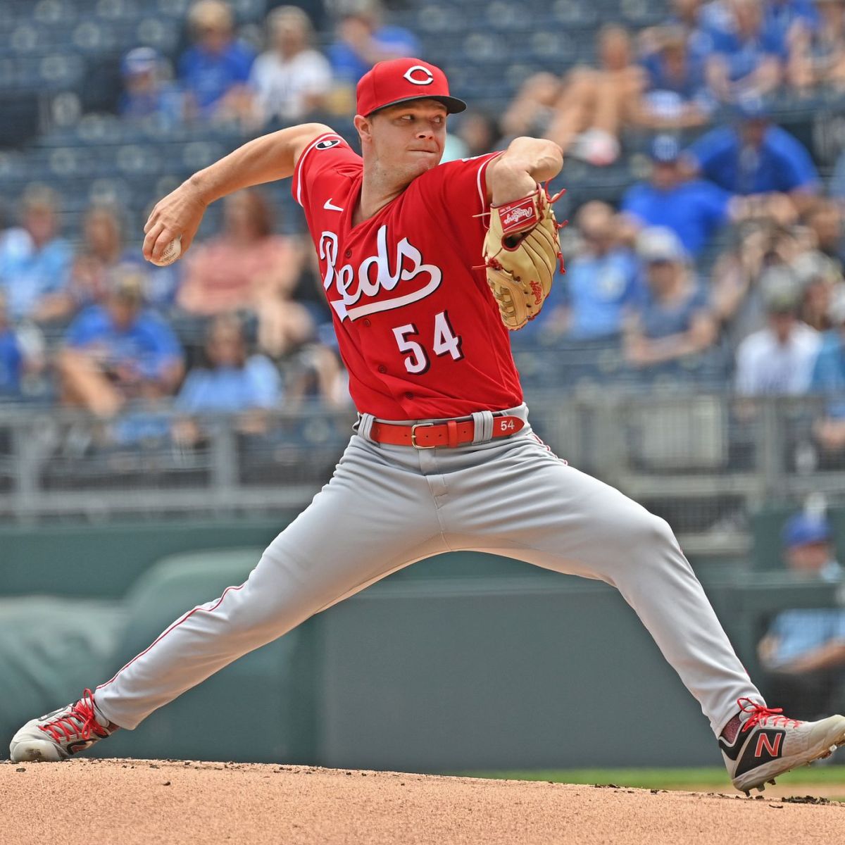 Cincinnati Reds' Sonny Gray traded to Minnesota Twins for Chase Petty